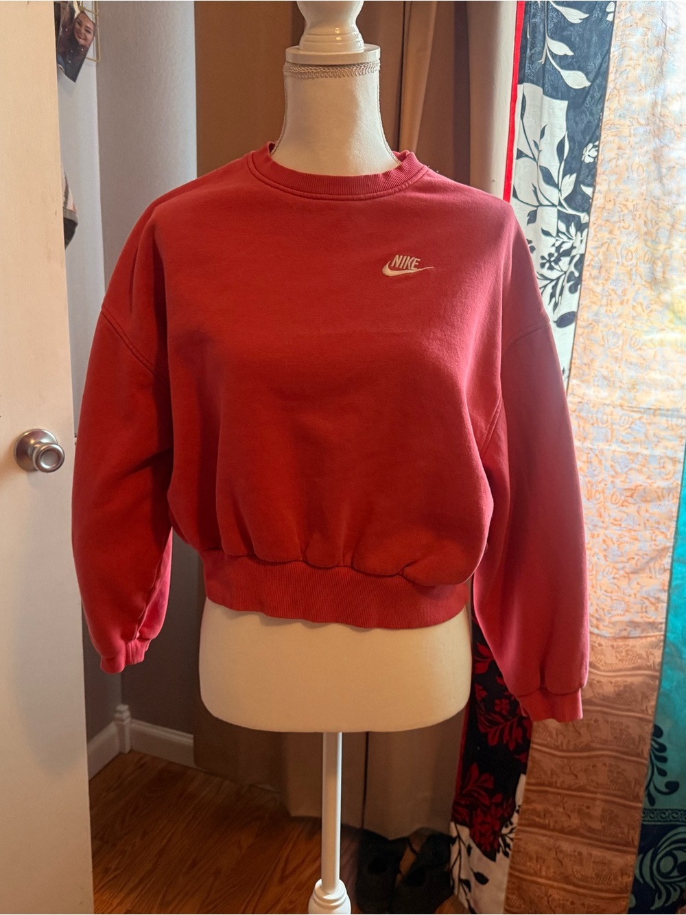 Nike pink Cropped Pullover Sweatshirt